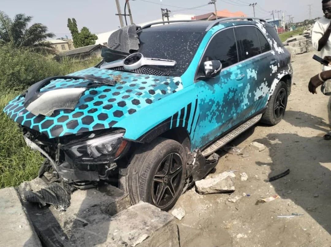 Lagos TikToker hospitalised after car crash during livestream