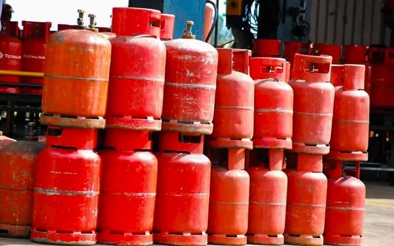 Nigerian Cooking Gas Price Falls 32% After Federal Crackdown on Hoarding